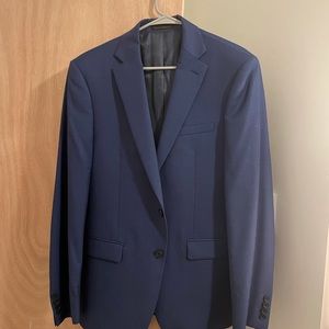Once-worn blazer. Original price $250, bought July 2021. Navy Blue.